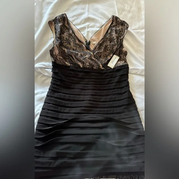 Lana Black and Nude Dress Barn - Picture 4 of 9